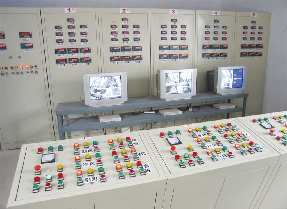 石灰窯高效空氣、煤氣預(yù)熱器及控制室1